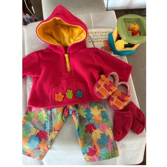 Retired American Girl Bitty Baby Fall Leaf Outfit with Puzzle and book - Picture 2 of 3